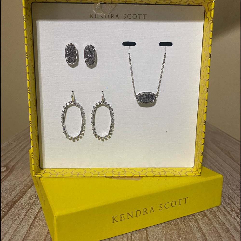 Kendra Scott gift set